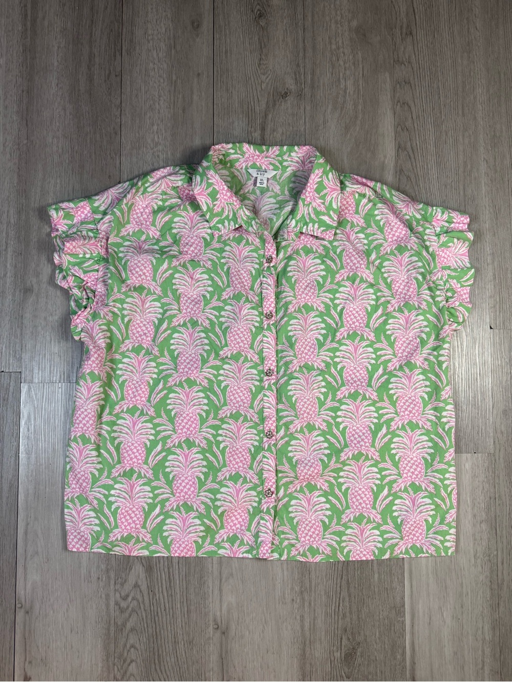 Crown & Ivy Green Pink Pineapple Collared Short Sleeve Button Up Cotton Top XL.